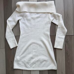 Hollister off shoulder sweater dress
